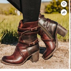 BNIB Freebird by Steven BAKER Size 8